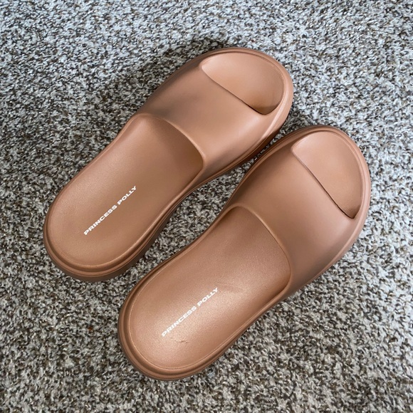 Princess Poly Platform Slides - Picture 2 of 3